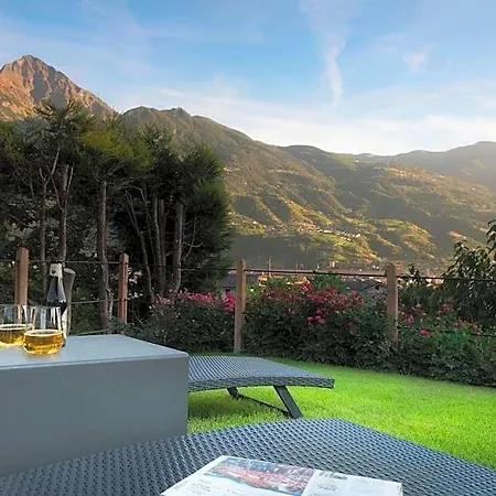 Le Petit Lievre Bed & Breakfast 4*