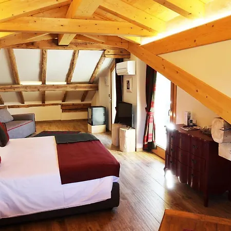 Le Petit Lievre Aosta